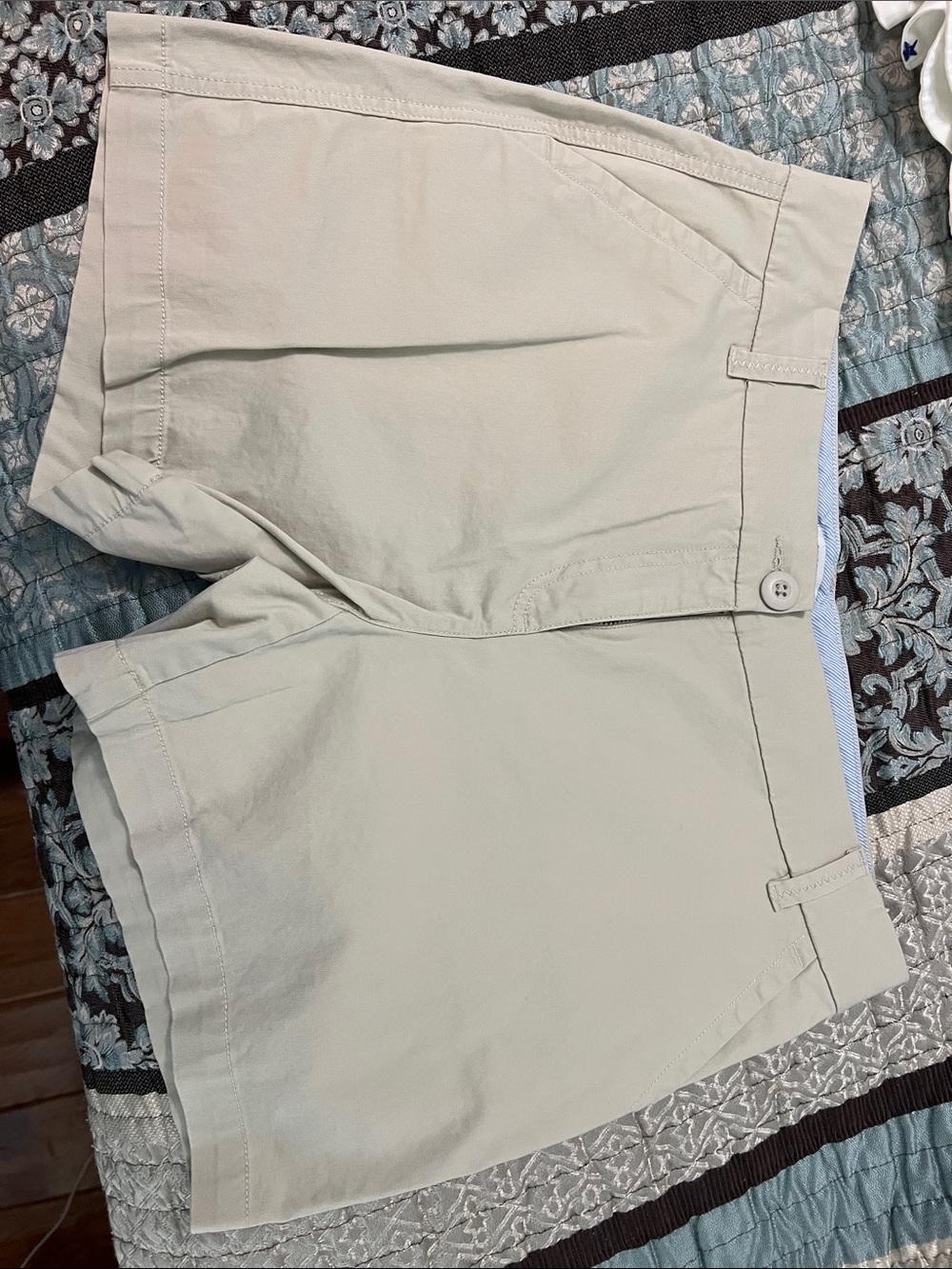 Crown and Ivy Caroline short
